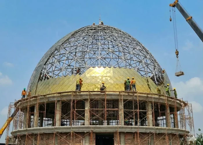 Struktur Kubah Stainess Gold